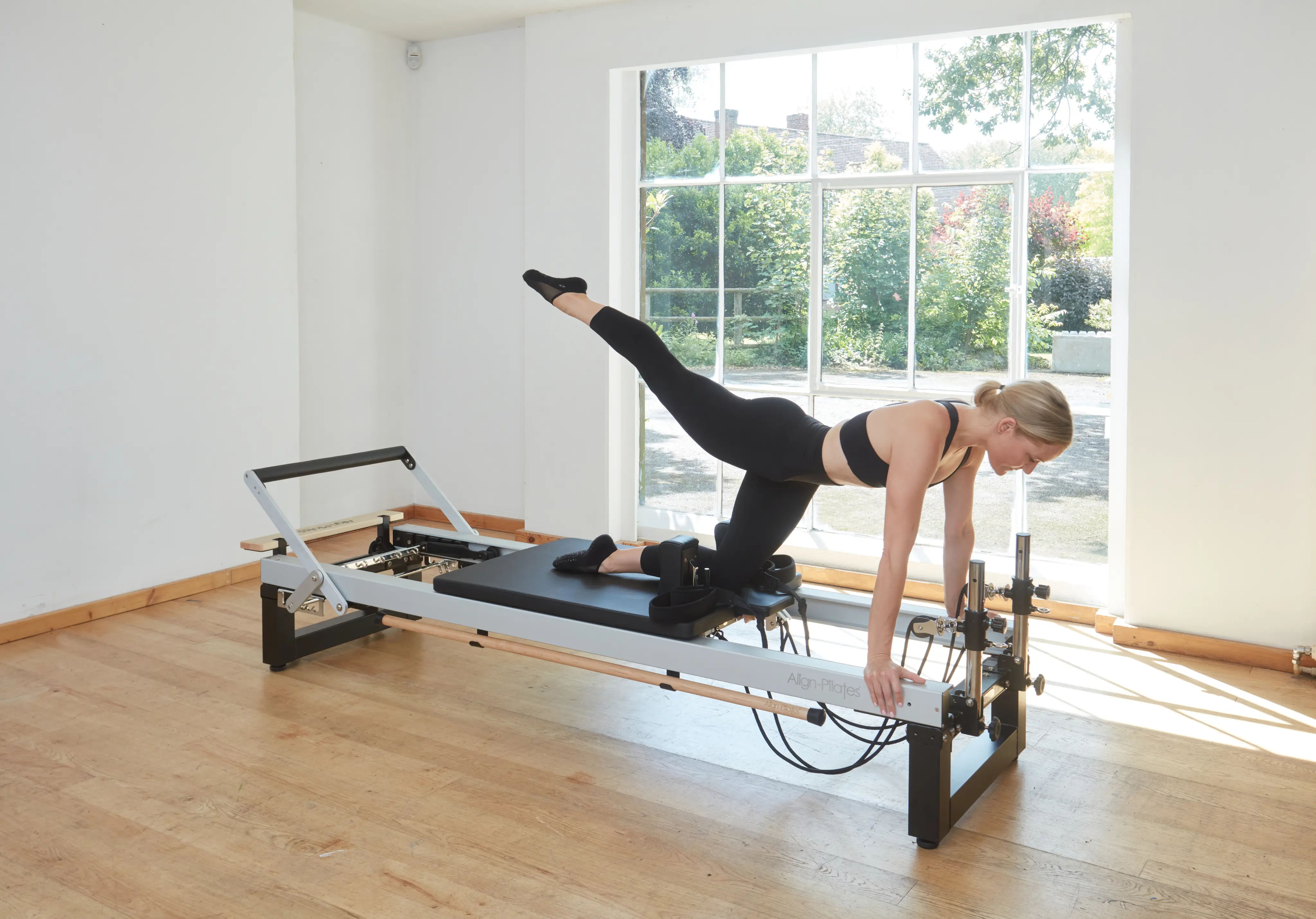 A8-Pro Pilates Reformer